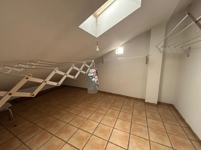 SE VENDE AMPLIO PISO EN CALLE ZARAGOZA — 28