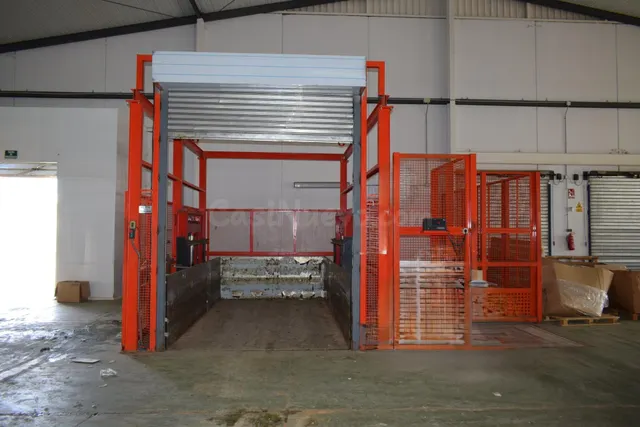 NAVE COMERCIAL EN BULLAS - foto 5