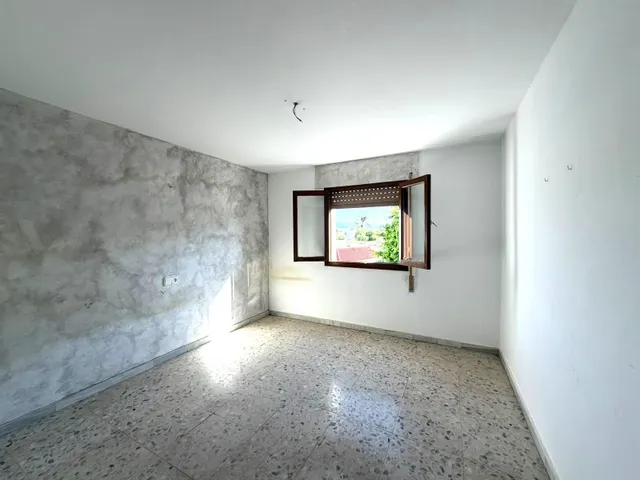 CASA DE PUEBLO CON GRAN PARCELA DE 636 m2, GARAJE Y MUCHAS POSIBILIDADES EN LAS NORIAS, EL EJIDO — 11