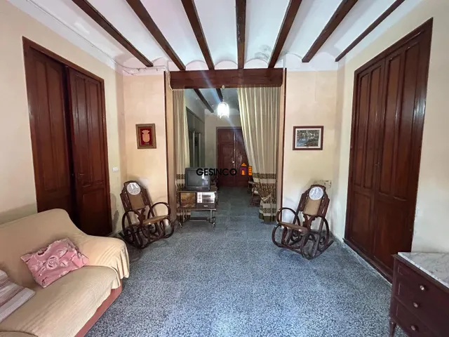 CASA DE PUEBLO PARA REFORMAR CON PATIO — 2