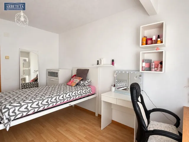 INMOBILIARIA ARBETETA VENDE PISO DE TRES DORMITORIOS Y TERRAZA EN LA ZONA CONSTITUCIÓN DE GUADALAJARA — 20