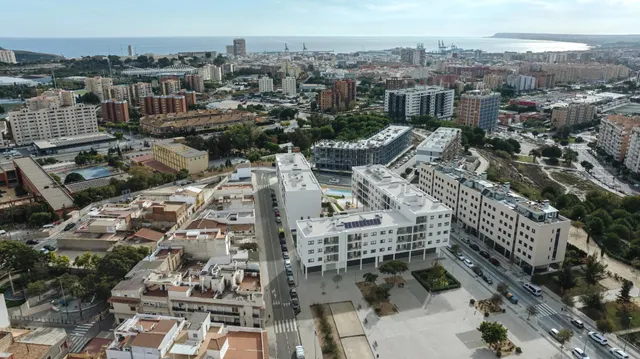 Nueva Promoción Residencial en Alicante con Vistas Abiertas — 5