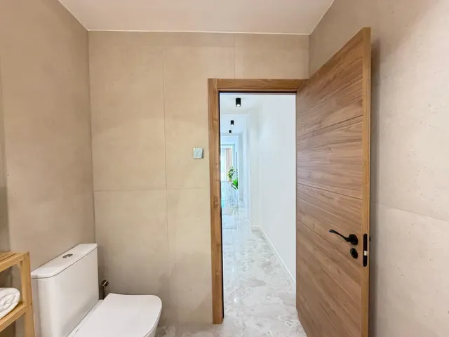 Ático totalmente reformado de 3 dorm. 1 baño. 92 m2. a 250 m de la playa del cura + trastero — 50