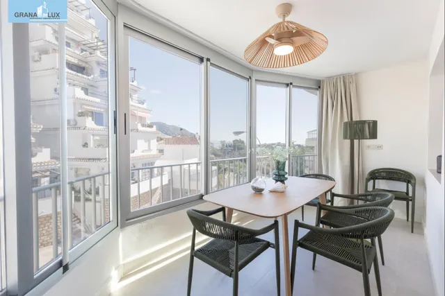 ¡exclusivo apartamento en primera linea de playa con reforma integral de alta gama! — 11