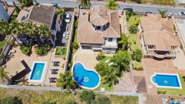 Chalet 6 habitaciones 391m² en venta - Costa del Sol - foto 3