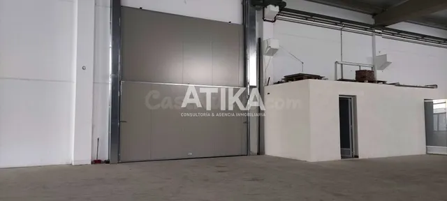 Nave alquiler totalmente de hormigón. - foto 5