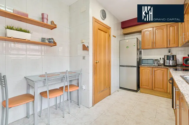 CASA EN ANGLÈS — 13