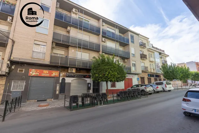 Piso de 3 habitaciones sin ascensor en venta en Peligros — 38