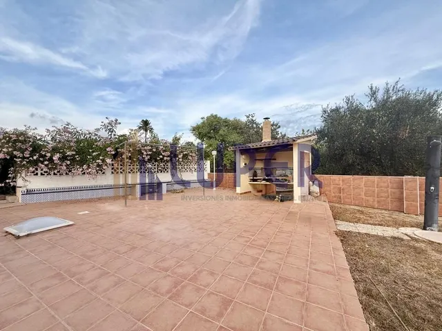 Chalet en San Vicente del Raspeig, zona Canastell con 2 viviendas — 33