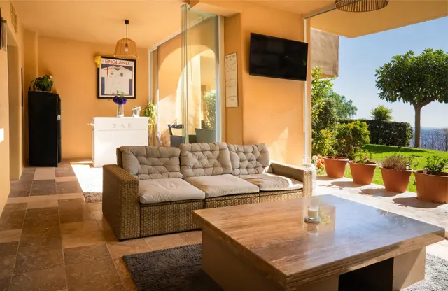 APARTAMENTO EN PLANTA BAJA — 39