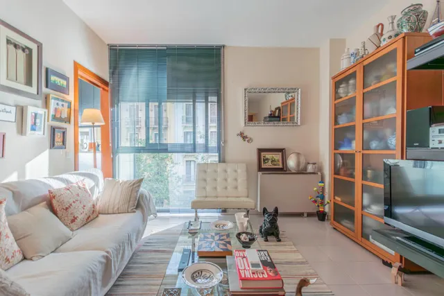 Acogedor piso de 2 dormitorios en el corazón de L'Eixample con posibilidad de alquiler de pk en la misma finca — 12