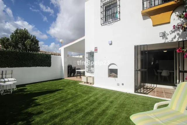 Adosada en Venta en Casares Málaga - foto 2
