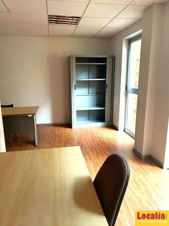 Oficinas con plaza de garaje incluida, Santander