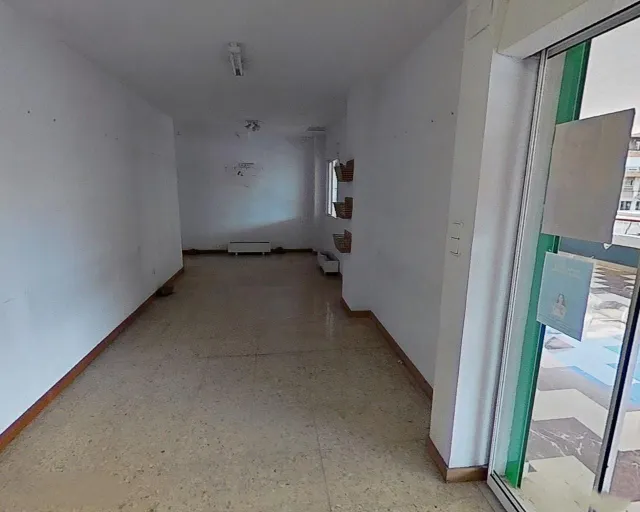Estupendo local  en centro de Elche — 27