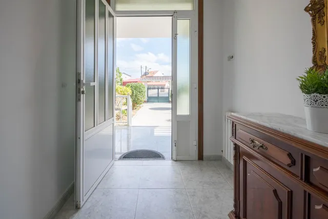Amplia Casa + otra vivienda + anexo en Venta en Ardemil, Ordes — 16