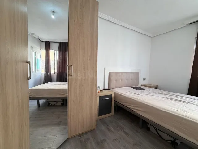 Apartamento 2 habitaciones 79m² en venta - Estacion de autobuses — 31