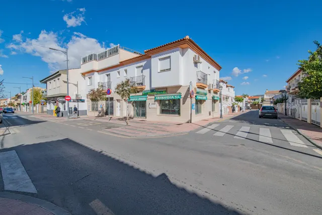 Local Comercial en la Calle San Miguel de Armilla — 4
