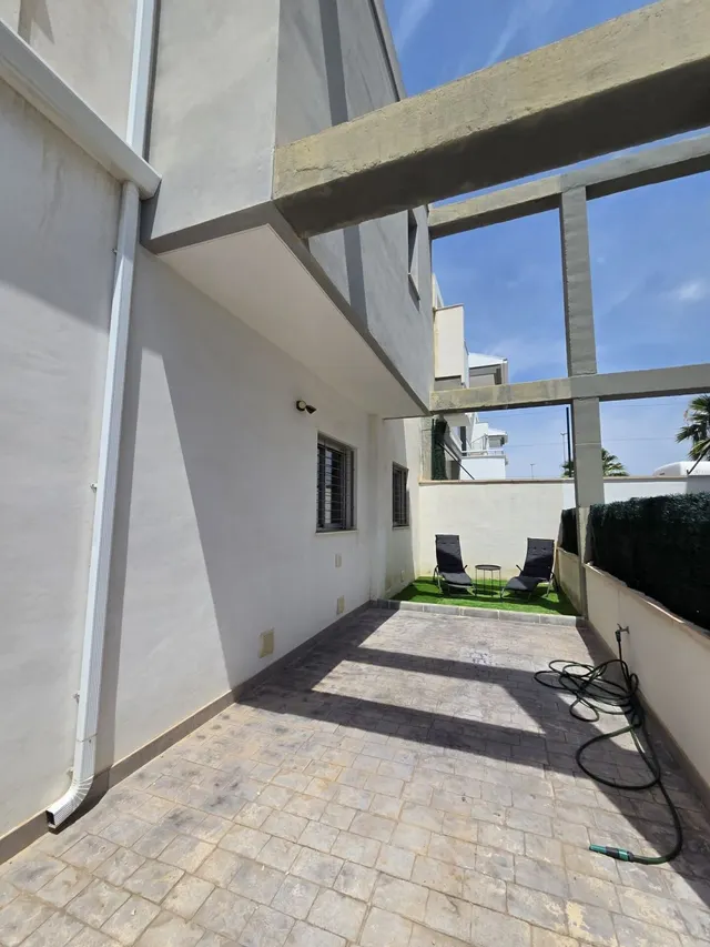 CASA ADOSADA ESTILO MODERNO EN LA MEJOR ZONA DE PUNTA PRIMA — 43