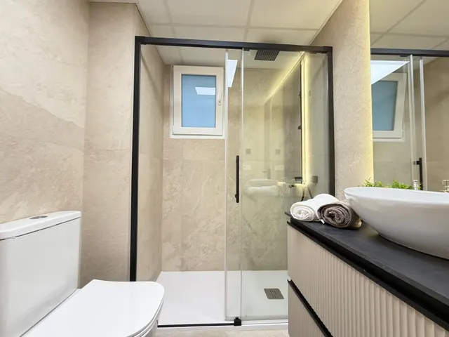 Apartamento 4 habitaciones 107m² en venta - Estacion de autobuses — 49