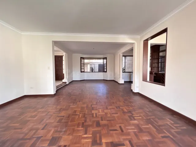 Casa 5 habitaciones 383m² en venta - Cala cala - foto 2
