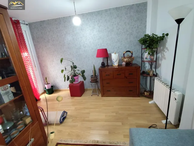 Amplio y Céntrico Piso Reformado en Ourense . Zona parque Barbaña. 0 — 16