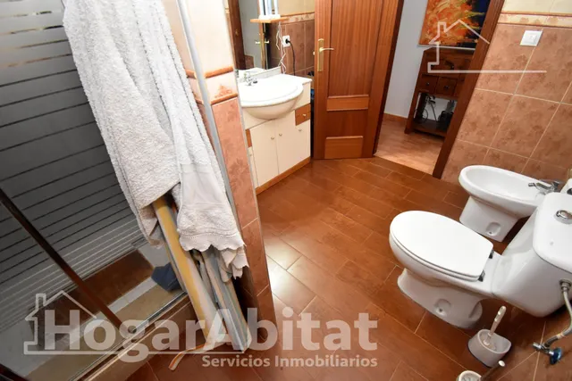 GRAN CASA CON TERRAZA TOTALMENTE REFORMADA — 37