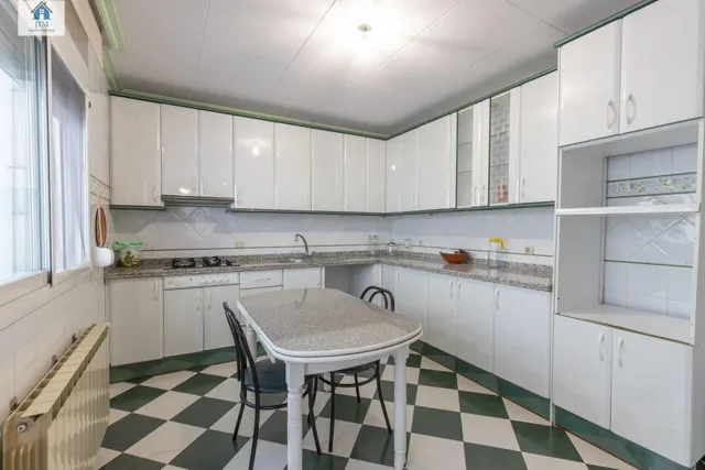 Venta de casa en La Zubia para entrar a vivir — 11