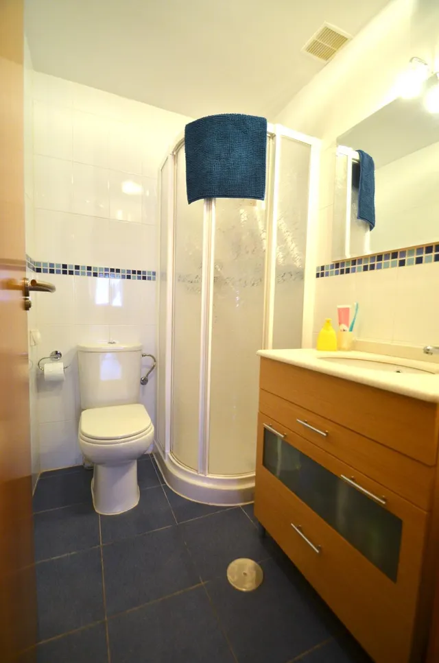 SE VENDE APARATMENTO DE DOS DORMITORIOS SEVENDGROUP.COM — 27