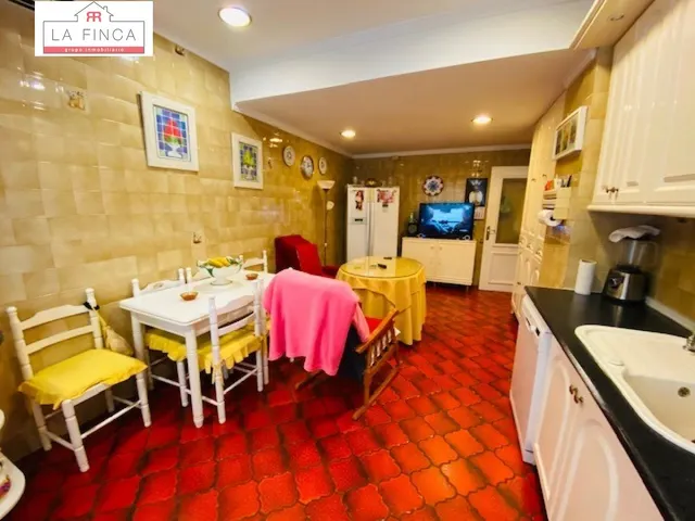 Gran Casa Independiente con piscina y zonas ajardinadas. — 42