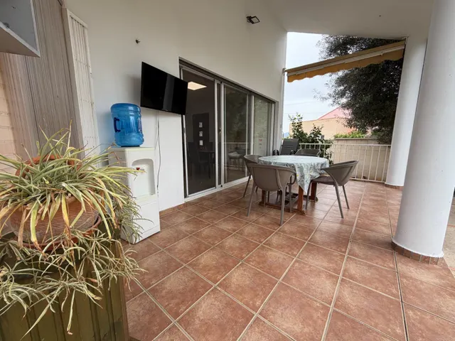 INTERESANTE CHALET EN LA POBLA DE VALLBONA — 27
