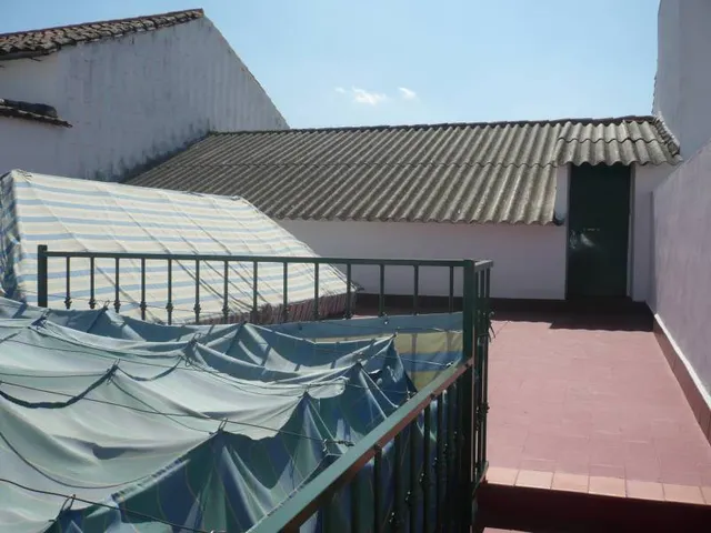 CASA DE PUEBLO EN PARQUE NATURAL — 33