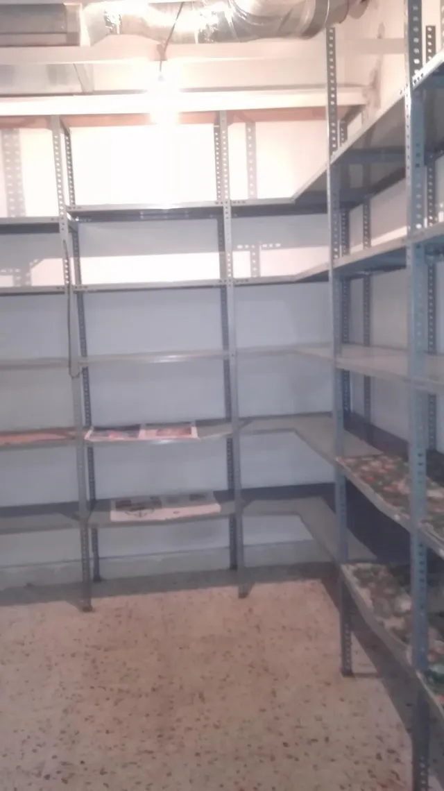 Bar en funcionamiento. Ave maría — 9