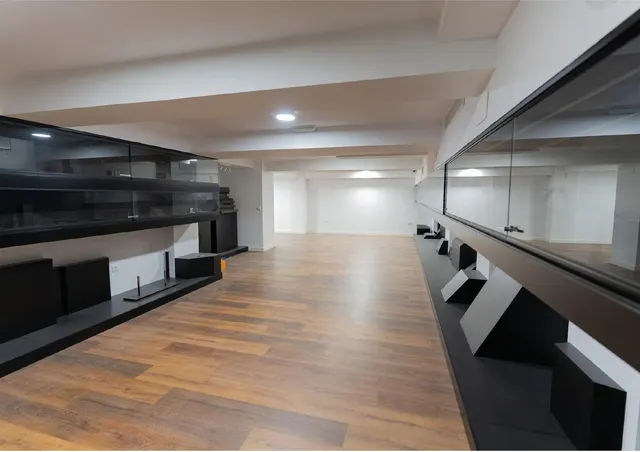 Local comercial 5 habitaciones 256m² en venta - Puerto Sol-Los Almendros-El Tomillar — 18