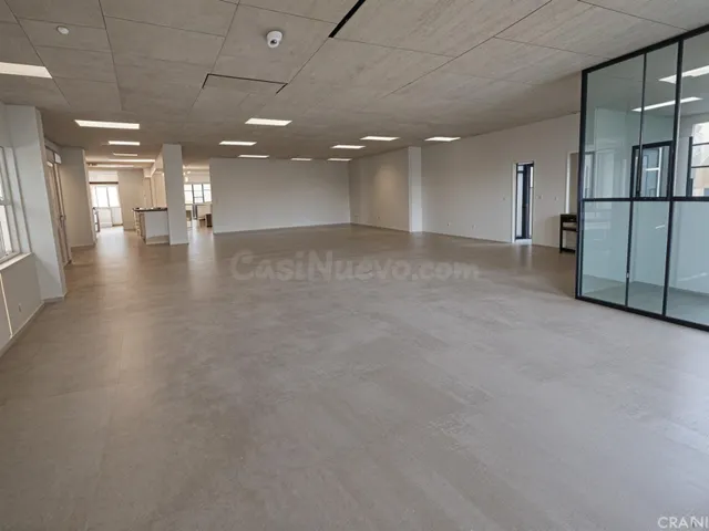Amplio Local Comercial en Monovar - Oportunidad de Inversión - foto 4