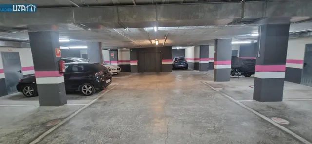 Exclusivo Piso a Estrenar en Ubicación Inmejorable — 24