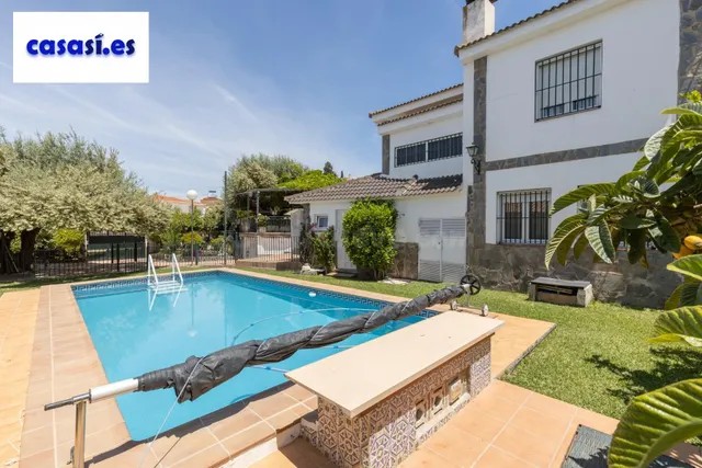 Vivienda Exclusiva en Urbanización Viñas del Rey – Otura — 2