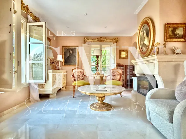 Un pequeño palacete con vistas al mar mediterráneo en Finestrat — 17