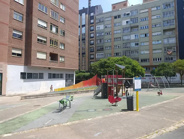Piso 3 habitaciones 95m² en venta - El Carbayedo - El Quirinal — 14