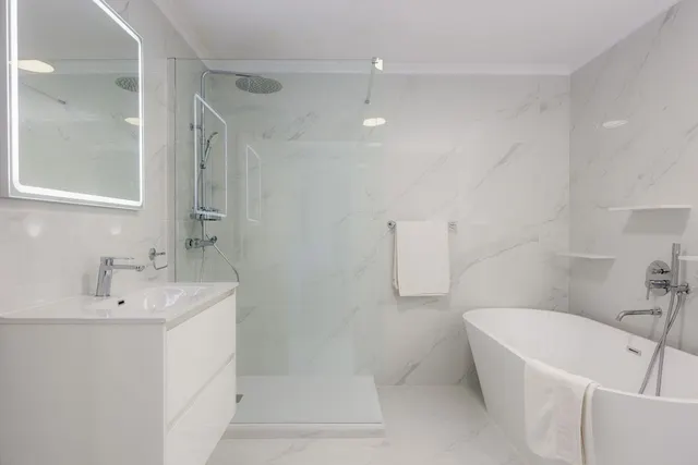 Chalet 6 habitaciones 453m² en venta - Riviera del sol — 28