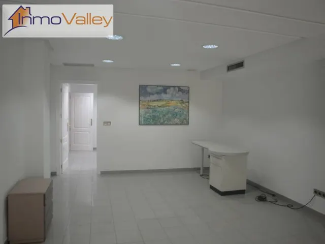 ANTIGUA CONSULTA MEDICA EN ALQUILER — 9