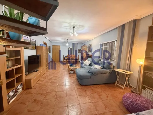 Chalet en San Vicente del Raspeig, zona Canastell con 2 viviendas — 10