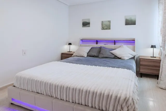 Apartamento elegantemente reformado, céntrico y espacioso. Balcón con orientación oeste ¡y a solo 550 m de Playa del Cura! — 17
