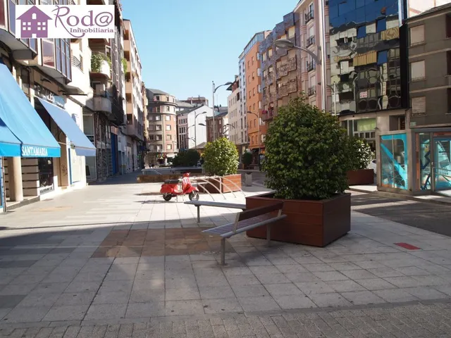 ALQUILER DE PLAZAS DE GARAJE EN AVENIDA COMPOSTILLA Nº 10 - 12 — 3