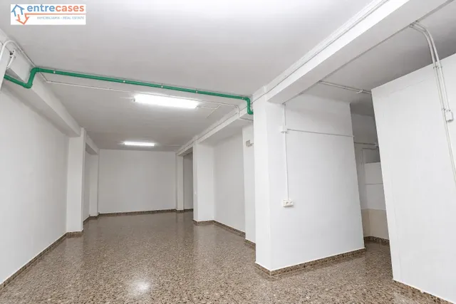 LOCAL/ALMACÉN DE ESQUINA – 80 m2 – DOBLE FACHADA – POSIBLE CAMBIO DE USO. PUERTO DE SAGUNTO. FOTOS — 9