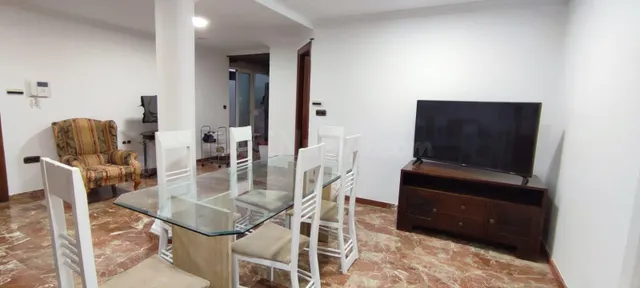 SE ALQUILA habitaciones PARA ESTUDIANTES - foto 3