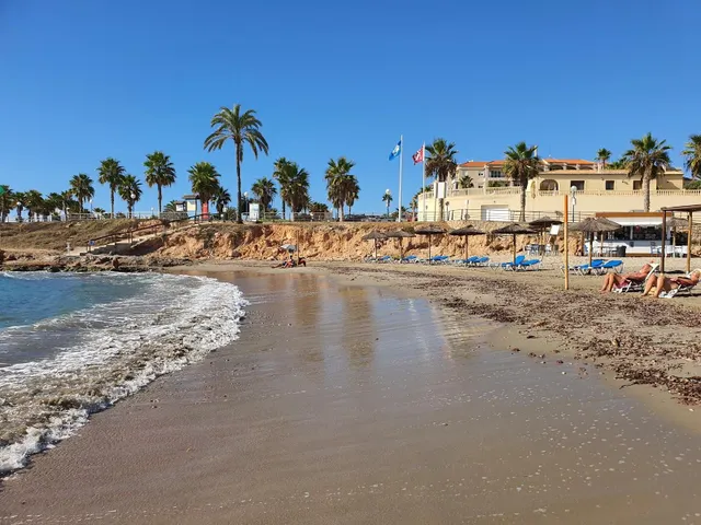Magnifico apartamento con zona deportiva, varias piscinas y campo de golf — 30