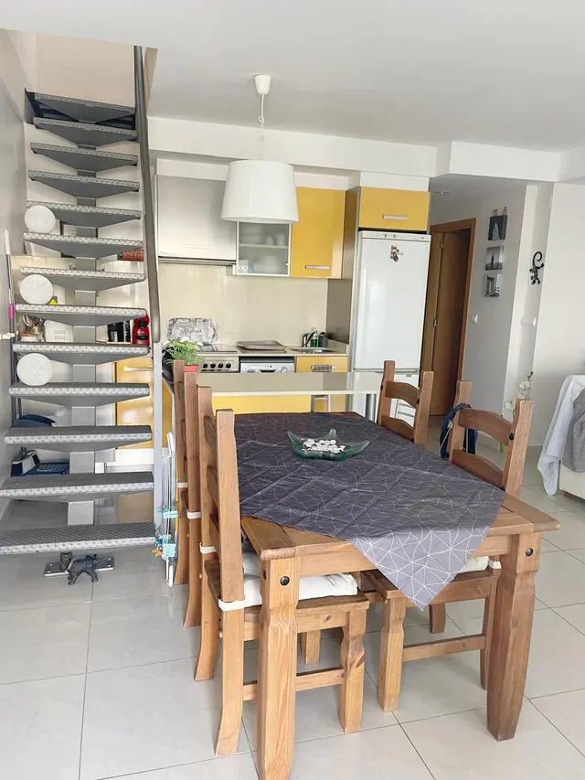 Alquiler temporal de apartamento Dúplex cerca de la Playa — 3