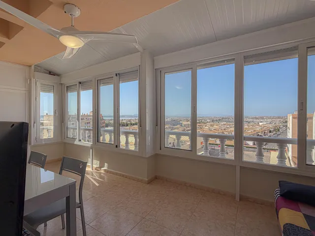 Centro! Encantador Atico con gigantesca terraza e impresionantes vistas panorámicas y a laguna rosa + Piscina comunitaria — 28