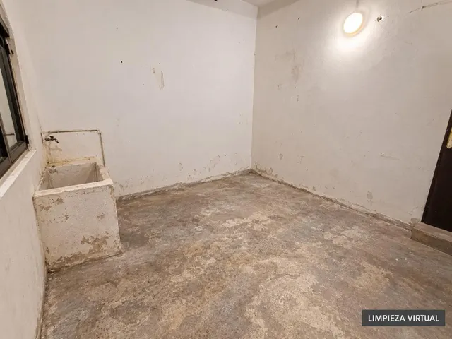 Casa con local comercial, garaje y patio en la gargantada, lieres. ¡vivienda y negocio en un mismo inmueble! — 18