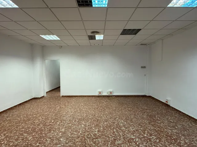 ALG505 - LOCAL COMERCIAL DE 240M2 EN LA CALLE ESCOLES PIES D - foto 2
